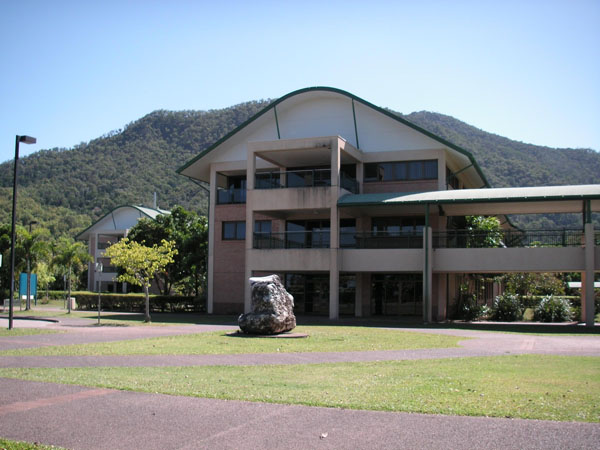 James Cook University, Cairns