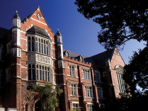 Victoria University of Wellington (VUW)