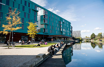 Mile End, Queen Mary University