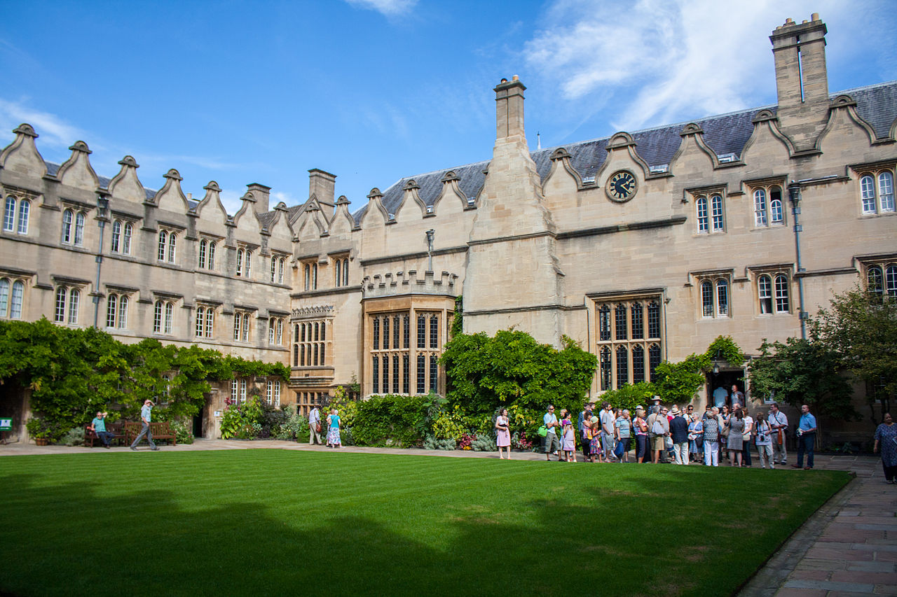 Oxford School of English 